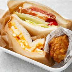 玉子サンド&生ハムサンド唐揚げ付き