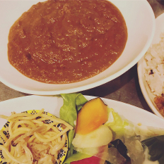 グリーンスムージーで作るスパイシーカレー